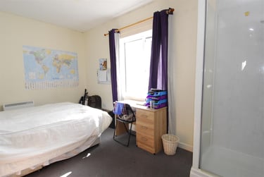 2 bed flat, Gilwell Street,, City Centre, Plymouth, PL48BU - Image 5